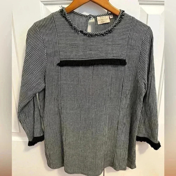 RUNGOLEE Fringe Blouse with 3/4 Sleeve size Small - Picture 1 of 10